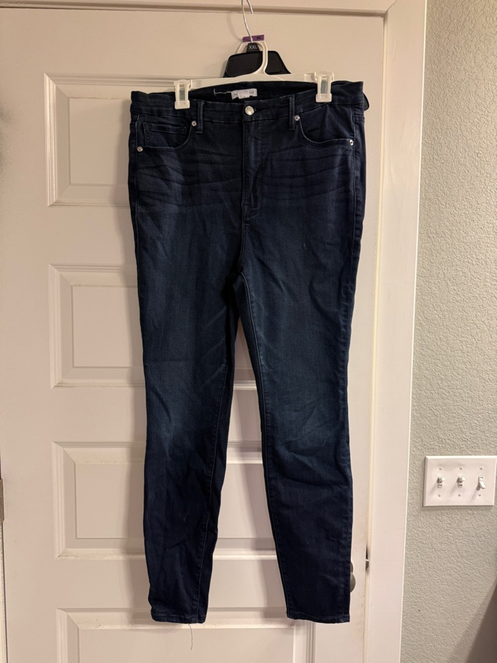 Good American Navy Skinny Jeans